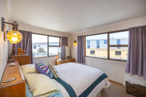 Photo of property in 1 Hartley Street, Foxton Beach, Foxton, 4815