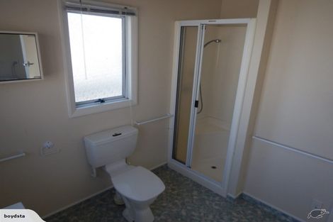 Photo of property in 13 Seaview Road, Marfell, New Plymouth, 4310