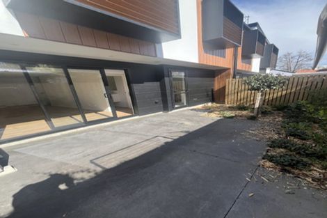 Photo of property in 5/130 Holly Road, St Albans, Christchurch, 8014
