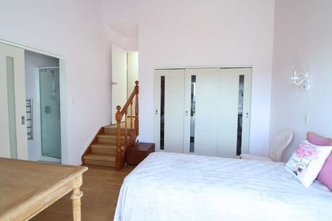 Photo of property in 11 Rika Place, Kawaha Point, Rotorua, 3010