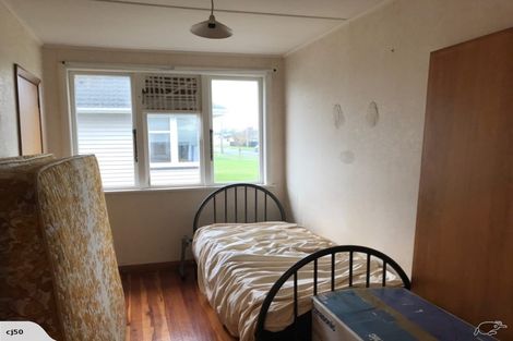 Photo of property in 19 Holland Crescent, Bulls, 4818