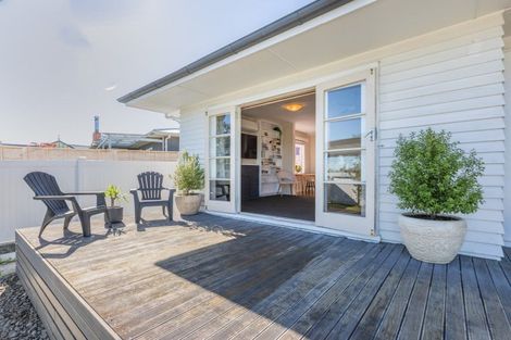 Photo of property in 73 Middle Road, Havelock North, 4130