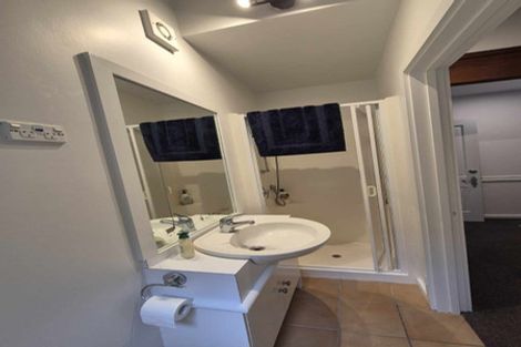 Photo of property in 16 Maxwell Place, Queenstown, 9300