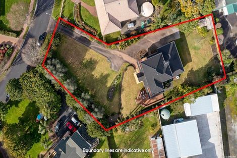 Photo of property in 16 Sunny Crescent, Huapai, Kumeu, 0810