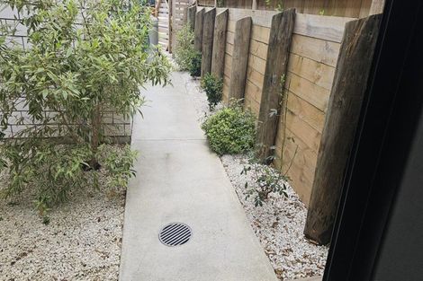 Photo of property in 5 Kate Duncan Drive, Swanson, Auckland, 0614