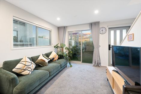 Photo of property in 3/21 Titoki Street, Te Atatu Peninsula, Auckland, 0610