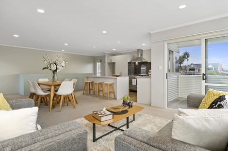 Photo of property in 233b Dickson Road, Papamoa Beach, Papamoa, 3118