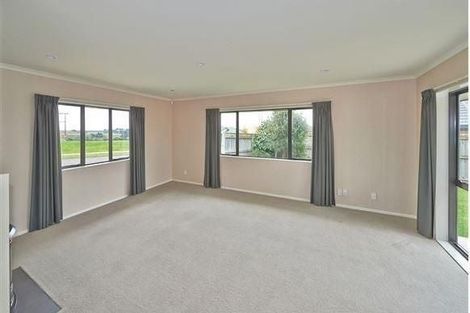 Photo of property in 157 Pacific Drive, Fitzherbert, Palmerston North, 4410