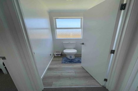 Photo of property in 5 Kahukaka Road, One Tree Point, 0118