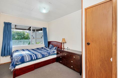 Photo of property in 8 Charnley Grove, Glenfield, Auckland, 0629