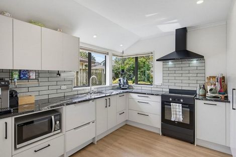 Photo of property in 166 Milne Drive, Paraparaumu, 5032