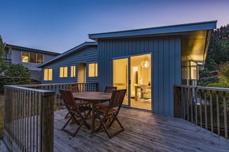 Photo of property in 15 Westhaven Drive, Tawa, Wellington, 5028