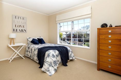 Photo of property in 40 Clovelly Road, Bucklands Beach, Auckland, 2012
