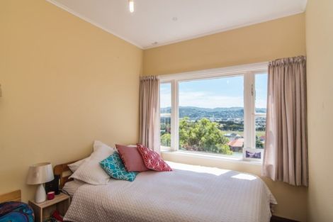 Photo of property in 36 Kinghorne Street, Strathmore Park, Wellington, 6022