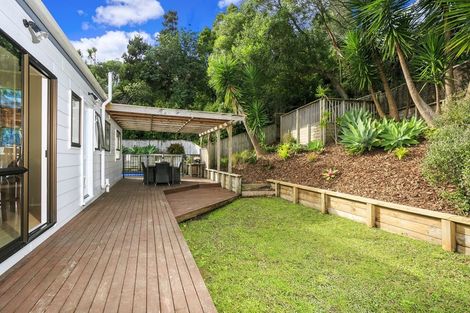 Photo of property in 11 Squirrel Lane, Browns Bay, Auckland, 0630