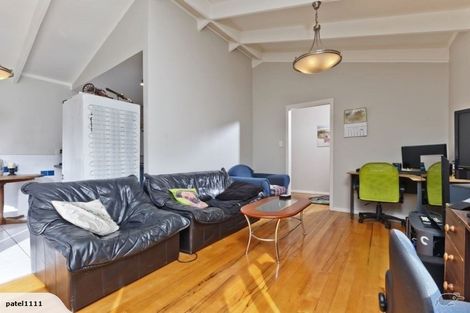 Photo of property in 74 Eskdale Road, Birkdale, Auckland, 0626