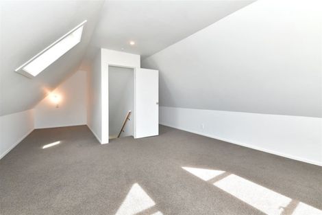 Photo of property in 22 Tindalls Bay Road, Tindalls Beach, Whangaparaoa, 0930