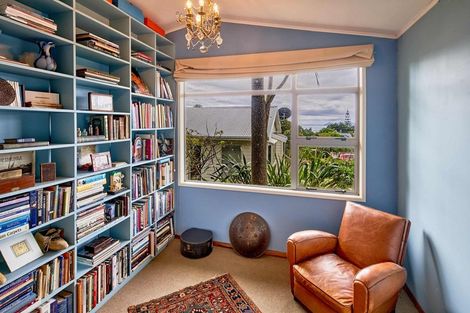 Photo of property in 9 Toenga Road, Pukerua Bay, 5026