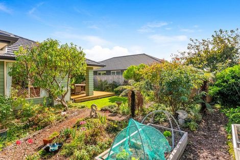 Photo of property in 82 Waipunahau Road, Waikanae, 5036