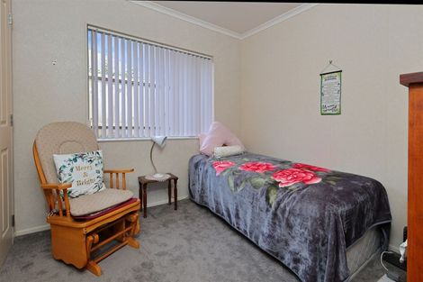 Photo of property in 5 Somerton Rise, Henderson, Auckland, 0612