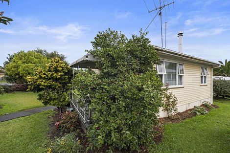 Photo of property in 2 President Avenue, Papakura, 2110