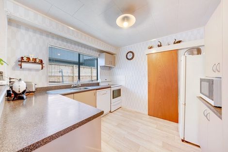 Photo of property in 2/13 Kirton Crescent, Manurewa, Auckland, 2102