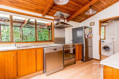 Photo of property in 58a Lantana Road, Green Bay, Auckland, 0604