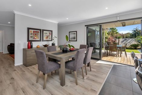 Photo of property in 18 Mariners Haven, One Tree Point, 0118