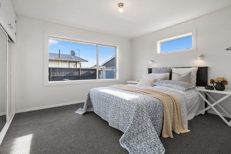 Photo of property in 67 Farquhars Road, Redwood, Christchurch, 8051