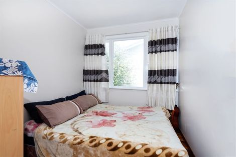 Photo of property in 2a Colin Street, Mangere, Auckland, 2022