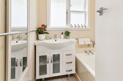 Photo of property in 61 Cornford Street, Karori, Wellington, 6012