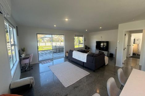 Photo of property in 44 Gillies Crescent, Waimarama, Havelock North, 4294