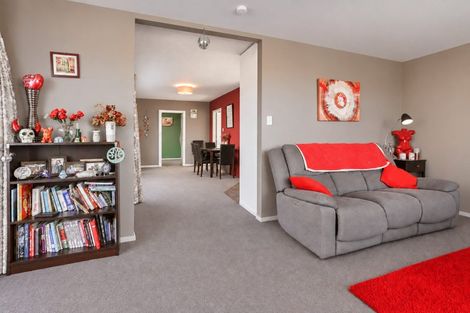 Photo of property in 73 Wingate Street, Redwood, Christchurch, 8051