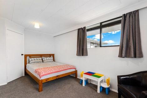 Photo of property in 56 Holborn Drive, Stokes Valley, Lower Hutt, 5019