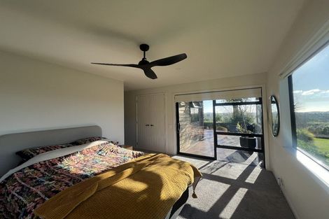 Photo of property in 141 Manakau Heights Drive, Manakau, Levin, 5573