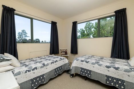 Photo of property in 7 Lagoon Place, Poike, Tauranga, 3112