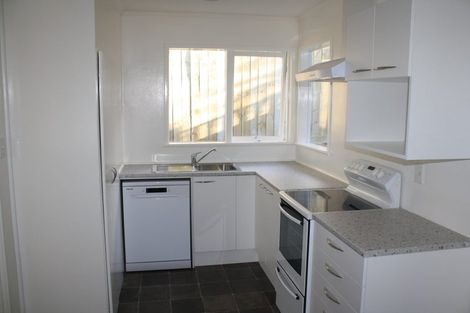 Photo of property in 2/119 Nile Road, Milford, Auckland, 0620