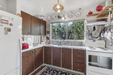 Photo of property in 22 Santiago Crescent, Unsworth Heights, Auckland, 0632