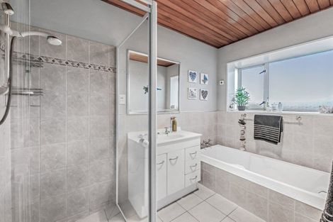 Photo of property in 2 Auden Common, Rolleston, 7614