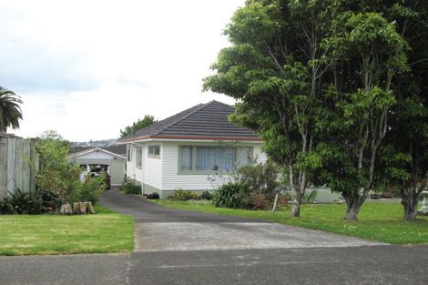 Photo of property in 20 Mcintyre Road, Mangere Bridge, Auckland, 2022
