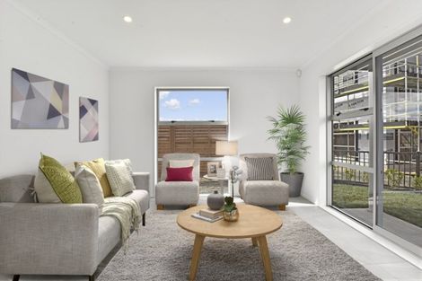 Photo of property in 36 Vincent Mcgrath Crescent, Swanson, Auckland, 0614