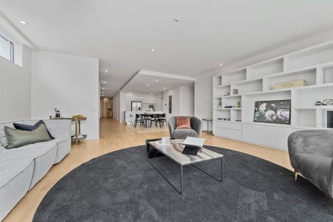 Photo of property in 17/258 Hurstmere Road, Takapuna, Auckland, 0622