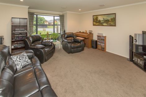 Photo of property in 38 Reka Street, Parklands, Christchurch, 8083