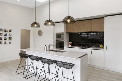 Photo of property in 4 Hopkirk Avenue, Wallaceville, Upper Hutt, 5018