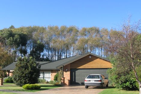 Photo of property in 6 Stella Court, Paraparaumu, 5032