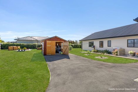 Photo of property in 11 Paradise Way, Amberley, 7410