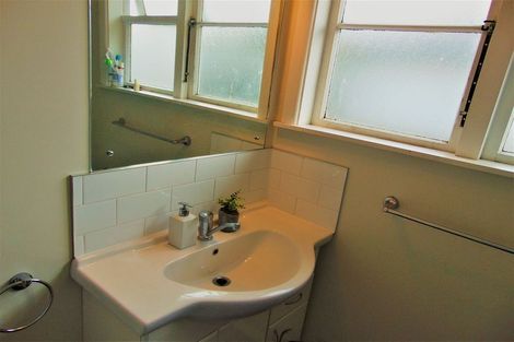 Photo of property in 30 Peck Street, Taita, Lower Hutt, 5011