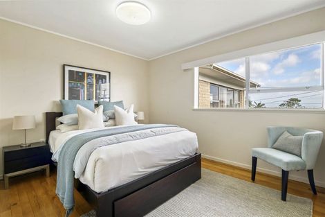 Photo of property in 2/7 Westwell Road, Belmont, Auckland, 0622