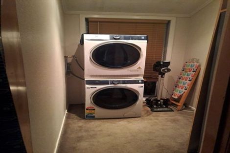 Photo of property in 1/142 Clovelly Road, Bucklands Beach, Auckland, 2012