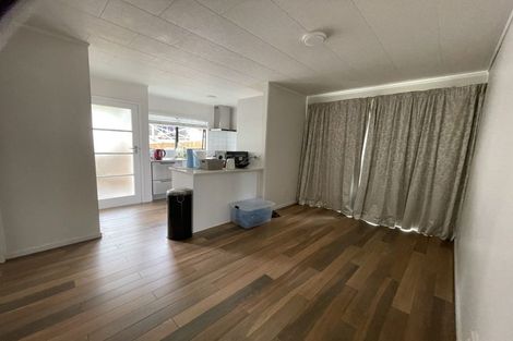 Photo of property in 2/1 Landsdale Place, Massey, Auckland, 0614